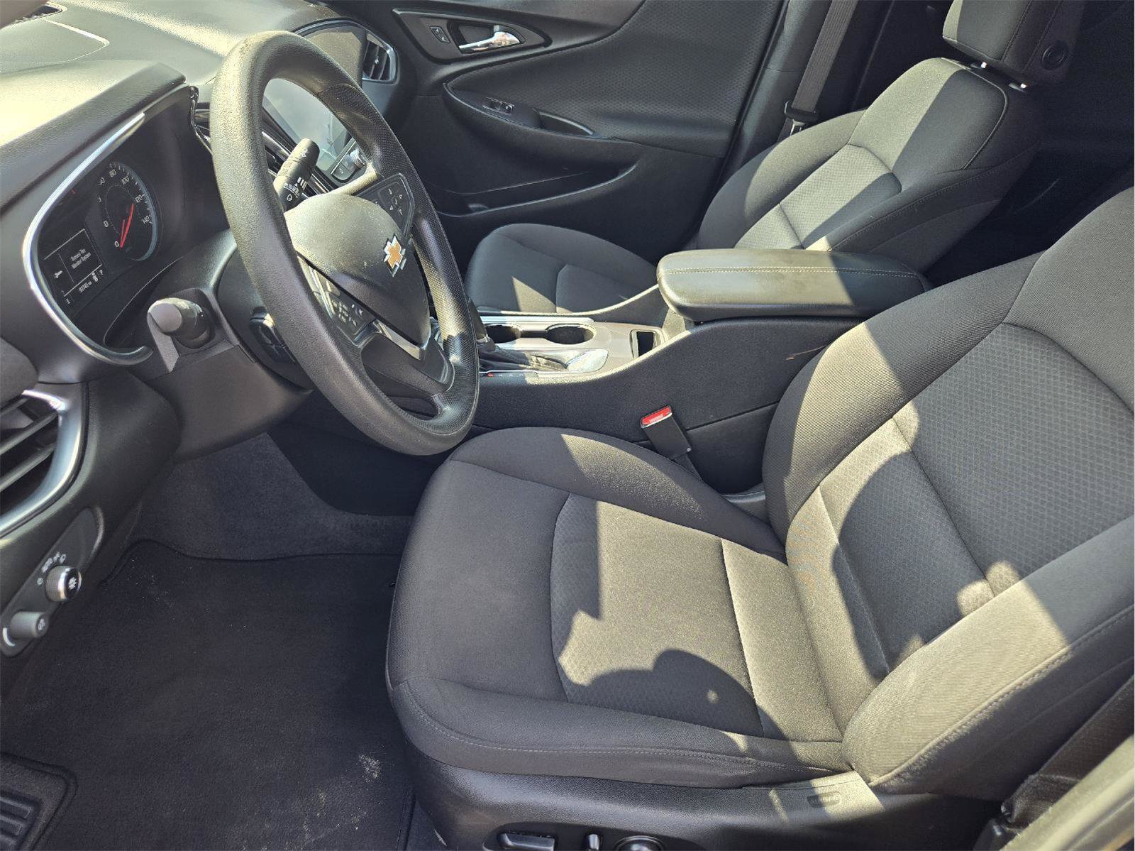 Used 2020 Chevrolet Malibu LT FWD image 12