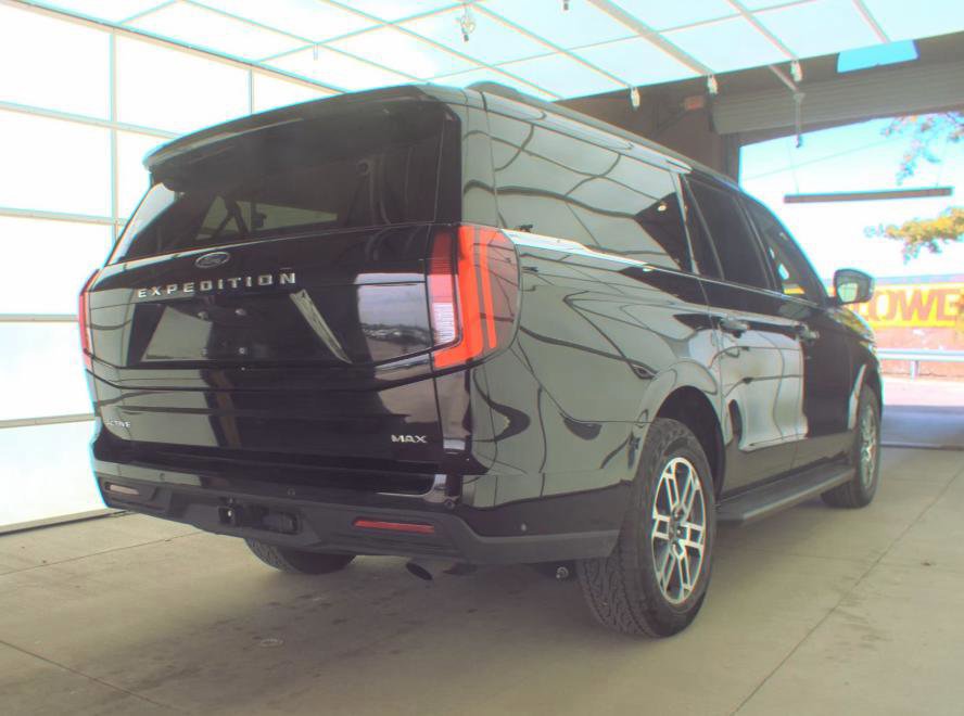 Certified 2025 Ford Expedition Max Active image 5