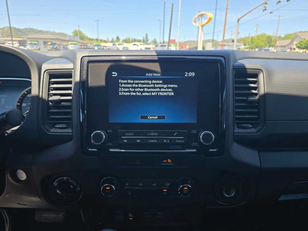 Used 2022 Nissan Frontier S w/ Technology Package AWD/4WD image 12