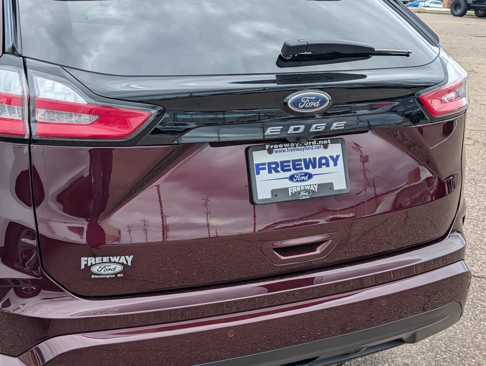 Certified 2023 Ford Edge ST-Line w/ Class II Trailer Tow Package AWD/4WD image 12