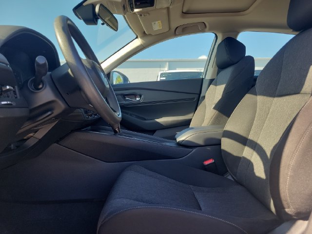 Used 2025 Honda Accord SE image 18