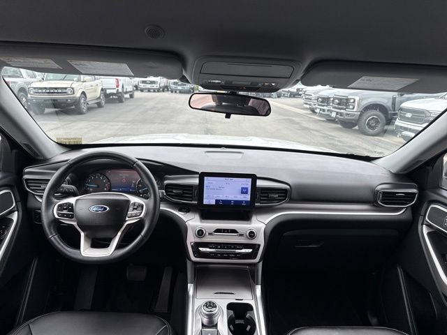 Certified 2023 Ford Explorer XLT w/ Equipment Group 202A AWD/4WD image 22