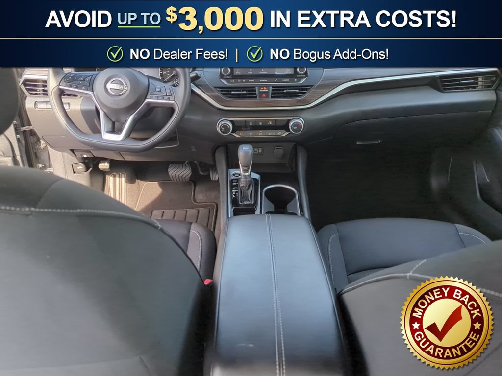 Used 2024 Nissan Altima 2.5 SV FWD image 17