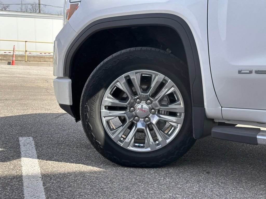 Used 2022 GMC Sierra 1500 Denali w/ Driver Alert Package II AWD/4WD image 8