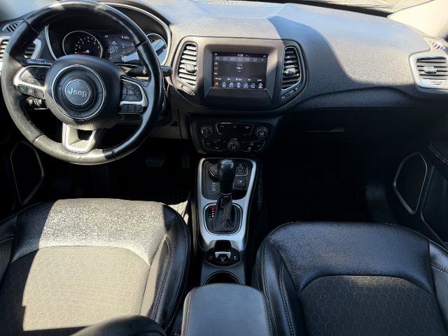 Used 2018 Jeep Compass Latitude w/ Popular Equipment Group AWD/4WD image 9