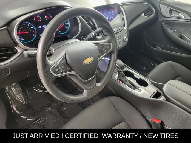 Used 2025 Chevrolet Malibu LT FWD image 12