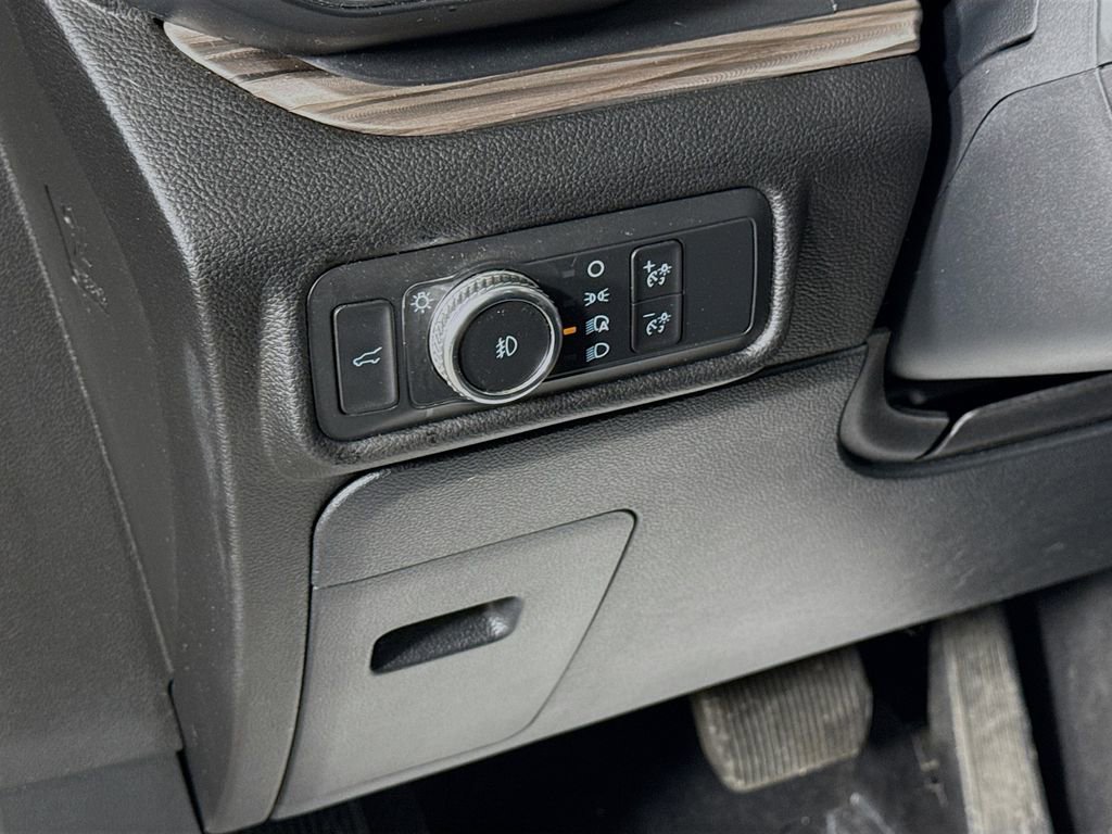 Certified 2022 Ford Explorer Limited w/ Equipment Group 301A image 10