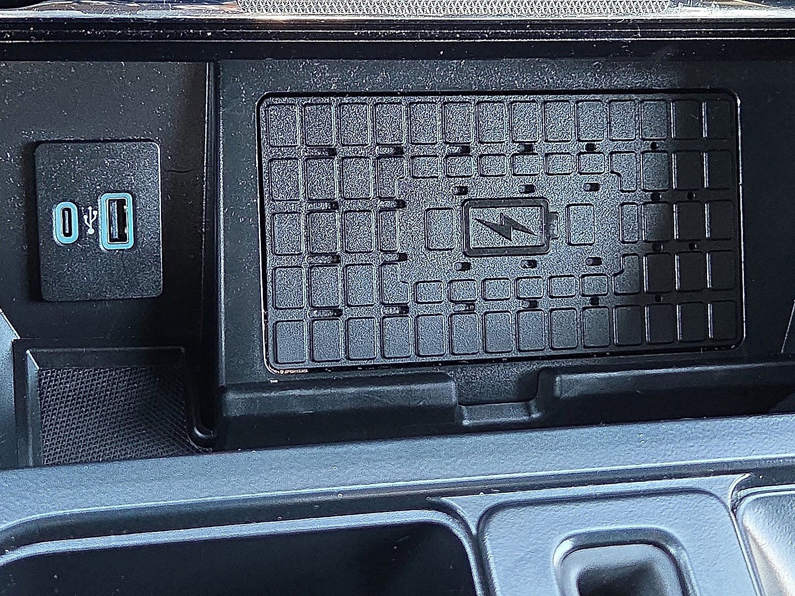 Certified 2023 Ford F150 Platinum w/ Equipment Group 701A High image 17