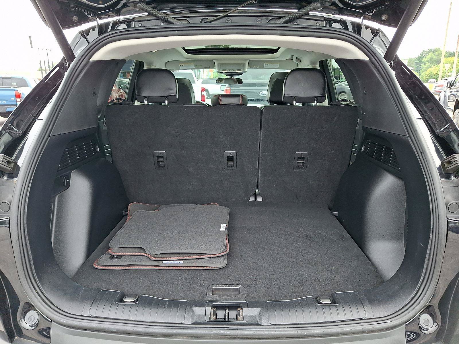 Certified 2022 Ford Escape SEL w/ SEL Stealth AWD Package image 28