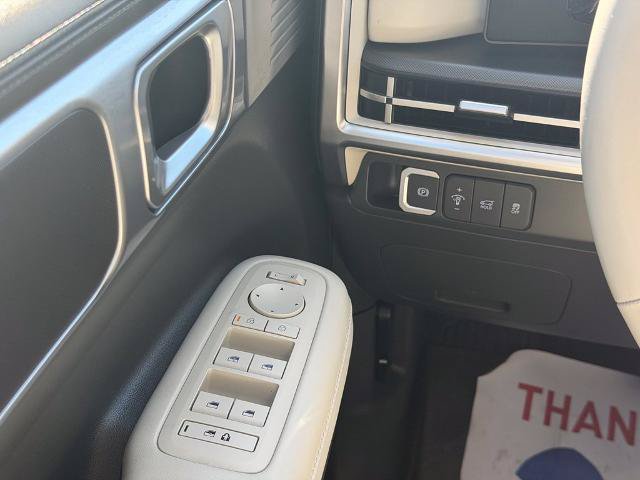 Used 2025 Hyundai Santa Fe SEL AWD/4WD image 19