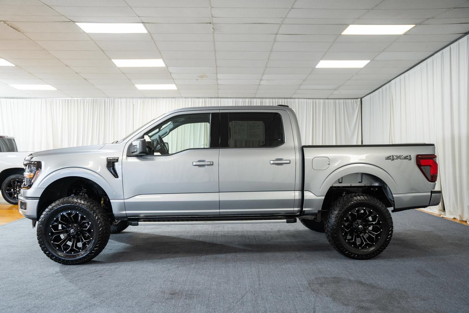 Certified 2025 Ford F150 XLT w/ Equipment Group 301A Standard AWD/4WD image 5
