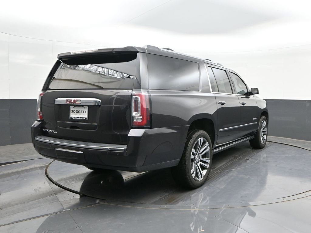 Used 2018 GMC Yukon XL Denali w/ Denali Ultimate Package AWD/4WD image 11
