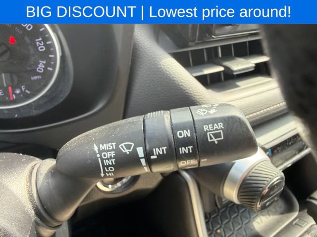 Used 2019 Toyota RAV4 XLE w/ Carpet Mat Package AWD/4WD image 44