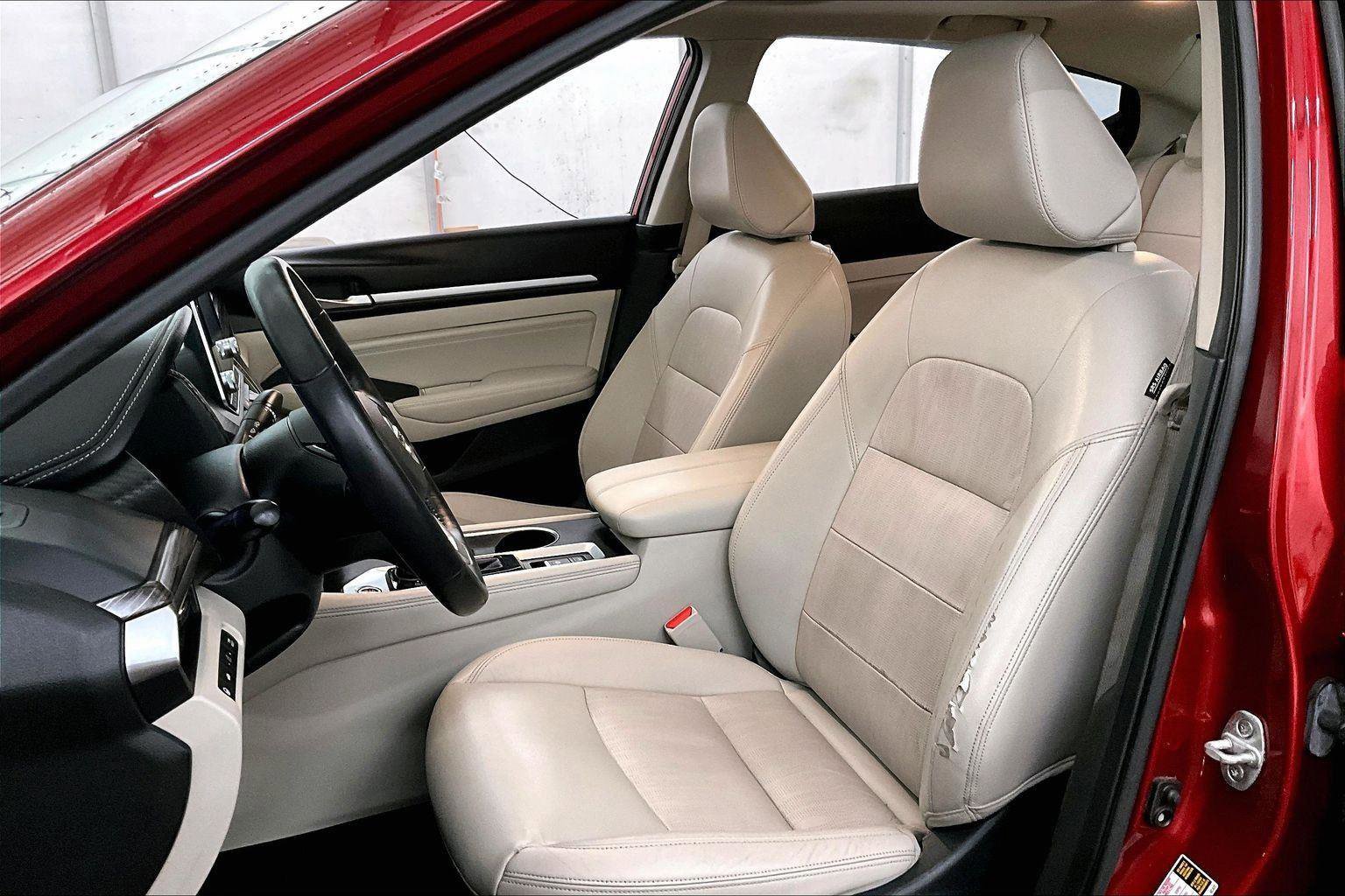 Used 2019 Nissan Altima 2.5 Platinum image 24