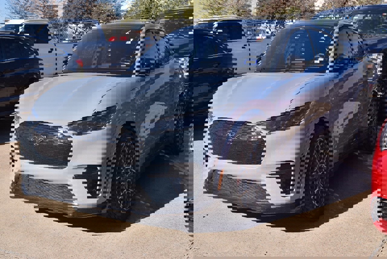 Certified 2025 Ford Mustang Mach-E GT image 2