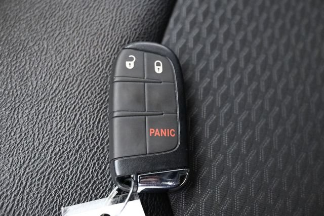 Used 2024 Jeep Compass Latitude AWD/4WD image 25