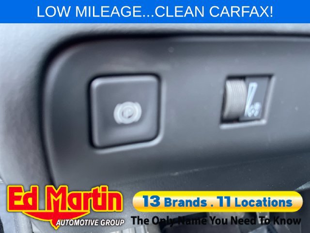 Used 2023 Buick Enclave Essence w/ LPO, Touring Package FWD image 28