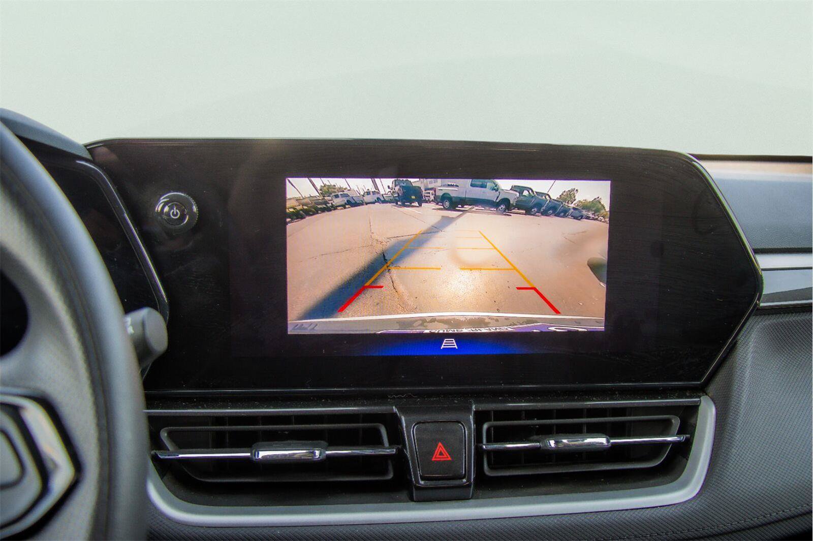Used 2025 Chevrolet TrailBlazer LT FWD image 12