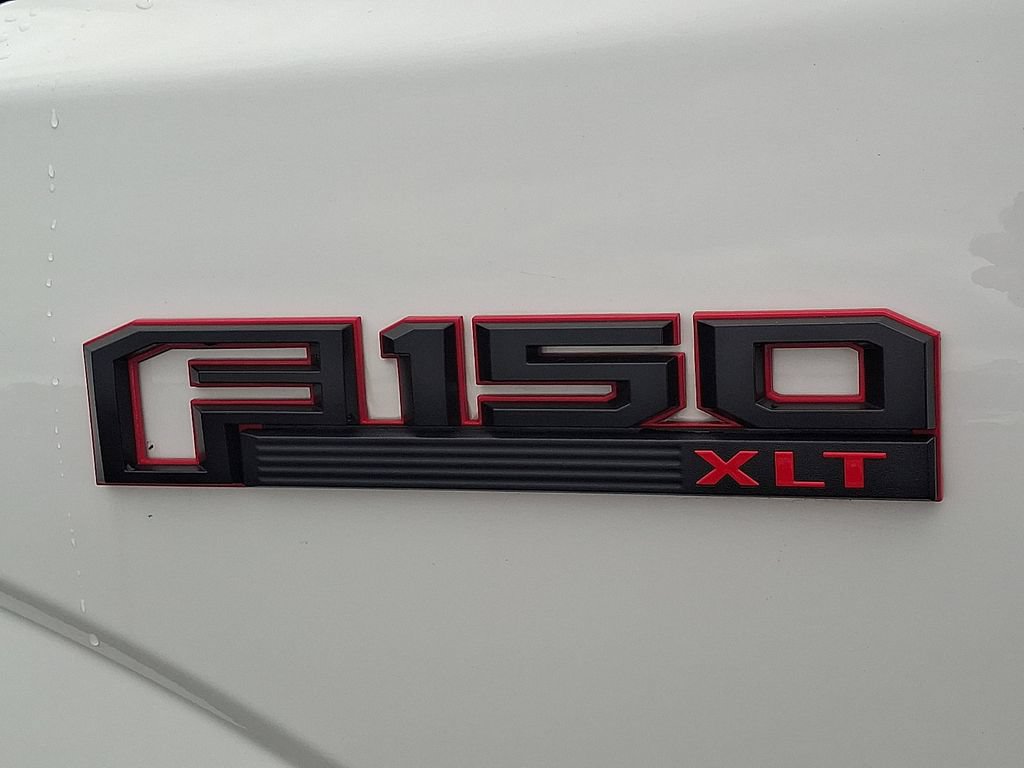 Certified 2018 Ford F150 XLT w/ Equipment Group 302A Luxury AWD/4WD image 29
