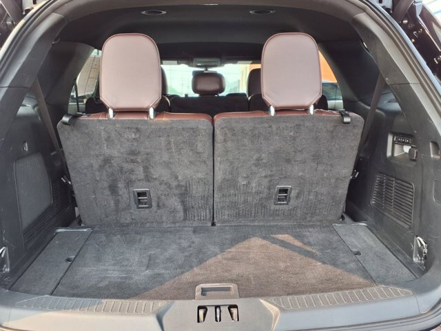 Certified 2023 Ford Explorer Platinum w/ Technology Package AWD/4WD image 23