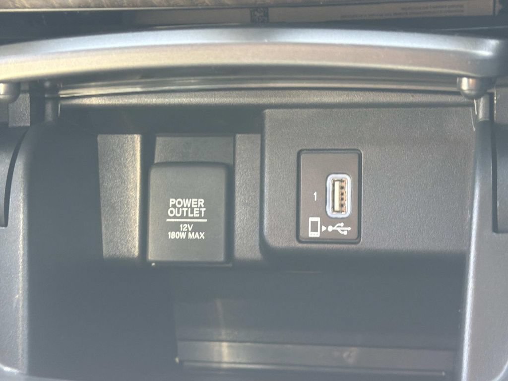 Used 2018 Honda Accord EX image 27