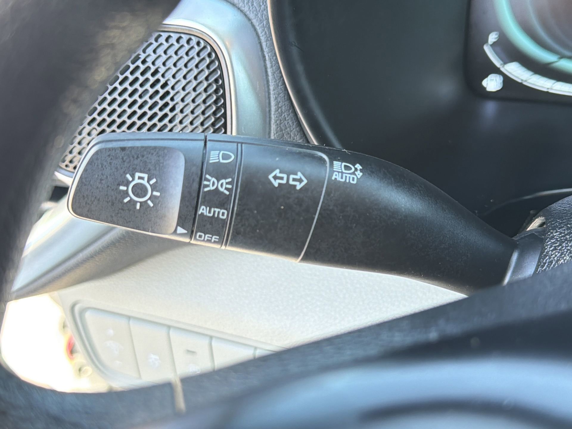 Used 2025 Kia Soul LX w/ LX Technology Package image 13