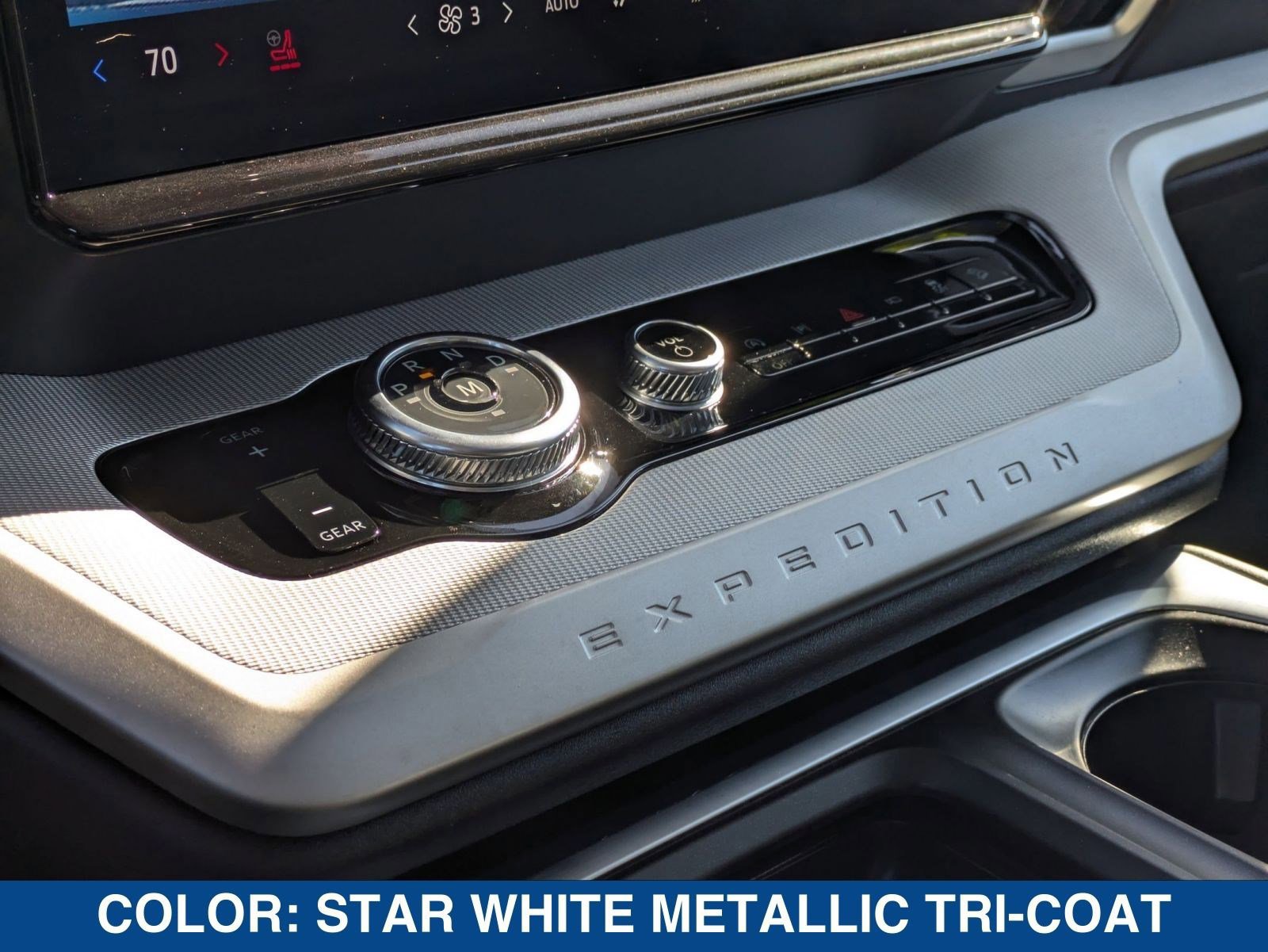 Certified 2025 Ford Expedition Active image 36