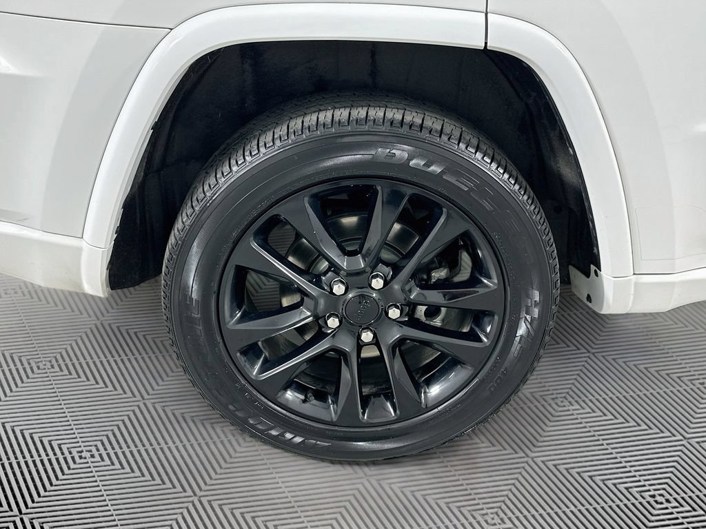 Used 2021 Jeep Grand Cherokee Laredo X AWD/4WD image 29