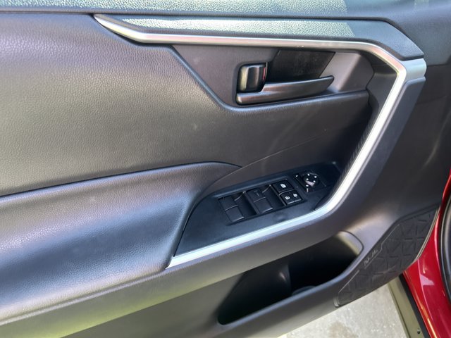 Used 2025 Toyota RAV4 LE FWD image 17