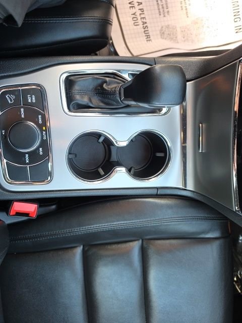 Used 2021 Jeep Grand Cherokee Limited image 18