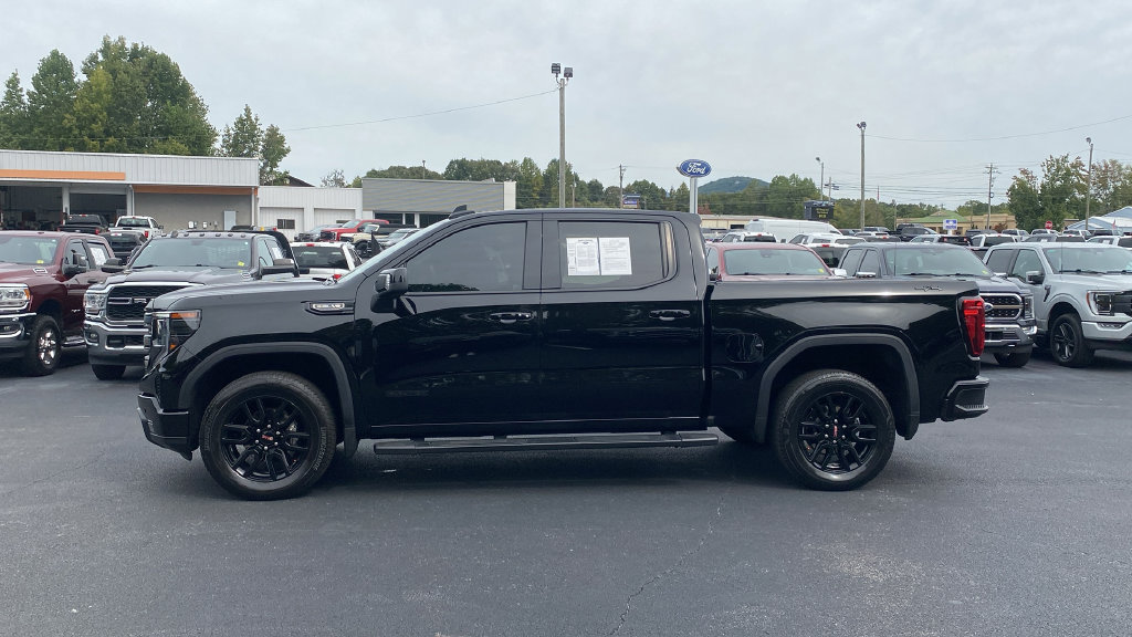 Used 2025 GMC Sierra 1500 Elevation w/ Elevation Premium Package AWD/4WD image 8