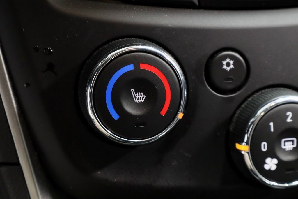 Used 2022 Chevrolet Trax LT w/ Premium Seat Package image 11