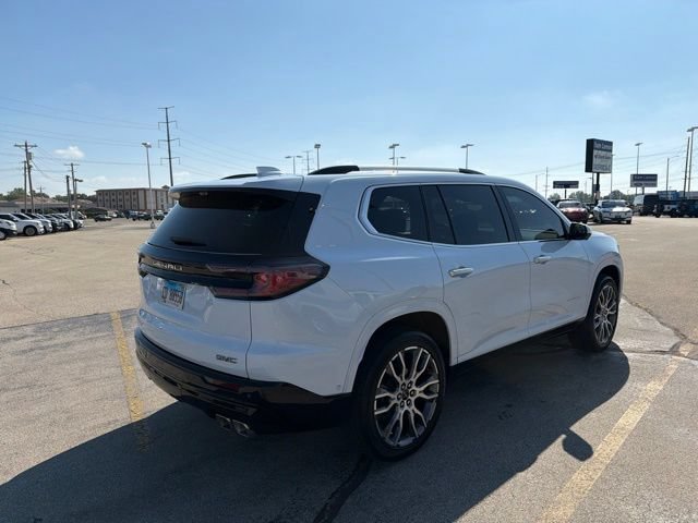 Used 2026 GMC Acadia Denali Ultimate FWD image 5