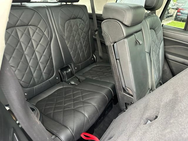 Used 2024 BMW X7 xDrive40i AWD/4WD image 11