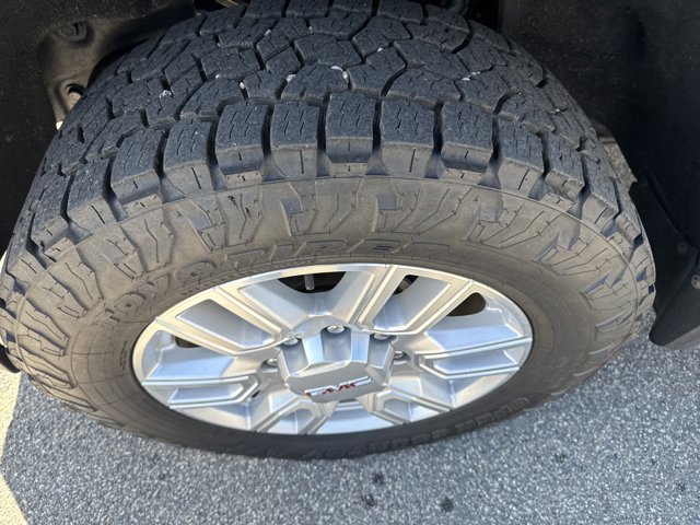 Used 2024 GMC Sierra 3500 SLE w/ SLE Value Package AWD/4WD image 7