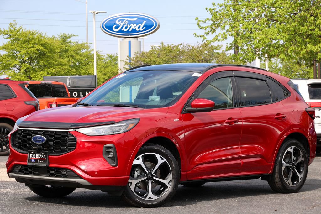 Certified 2025 Ford Escape ST-Line Elite w/ Premium Technology Package AWD/4WD image 2