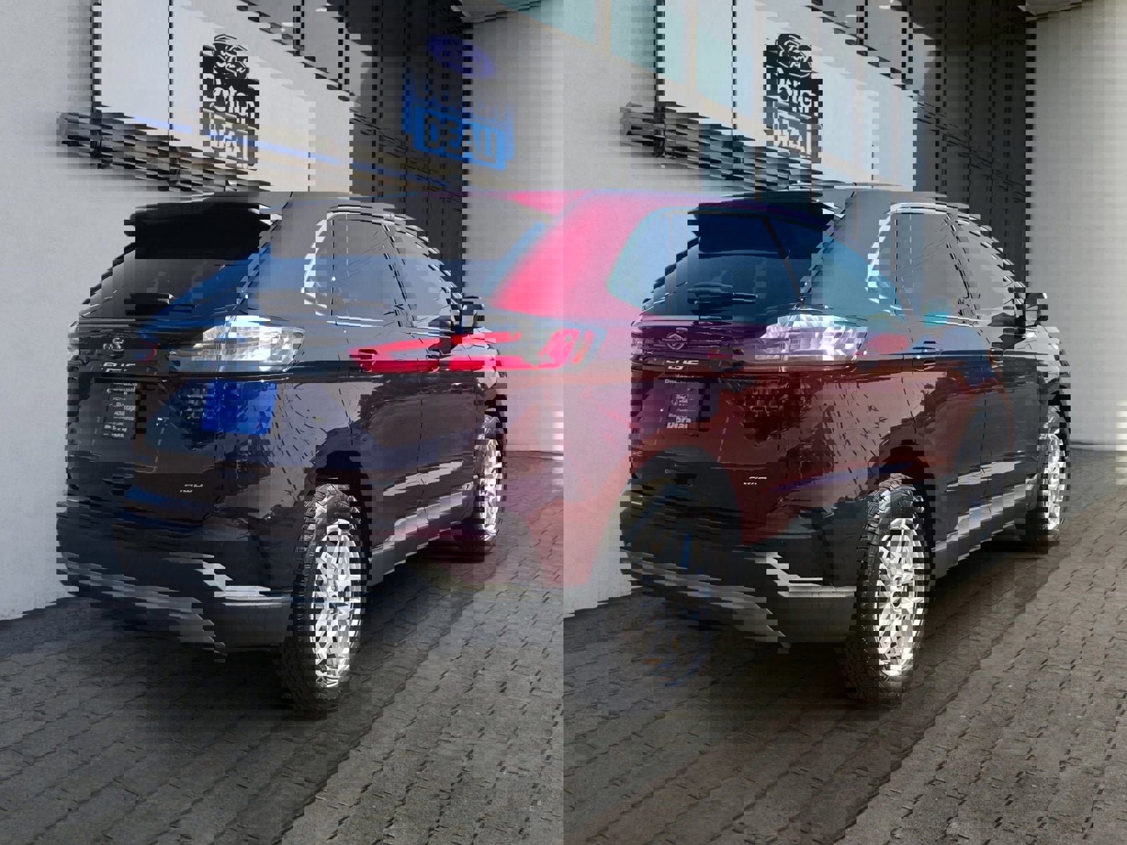 Certified 2023 Ford Edge SEL w/ Convenience Package image 5