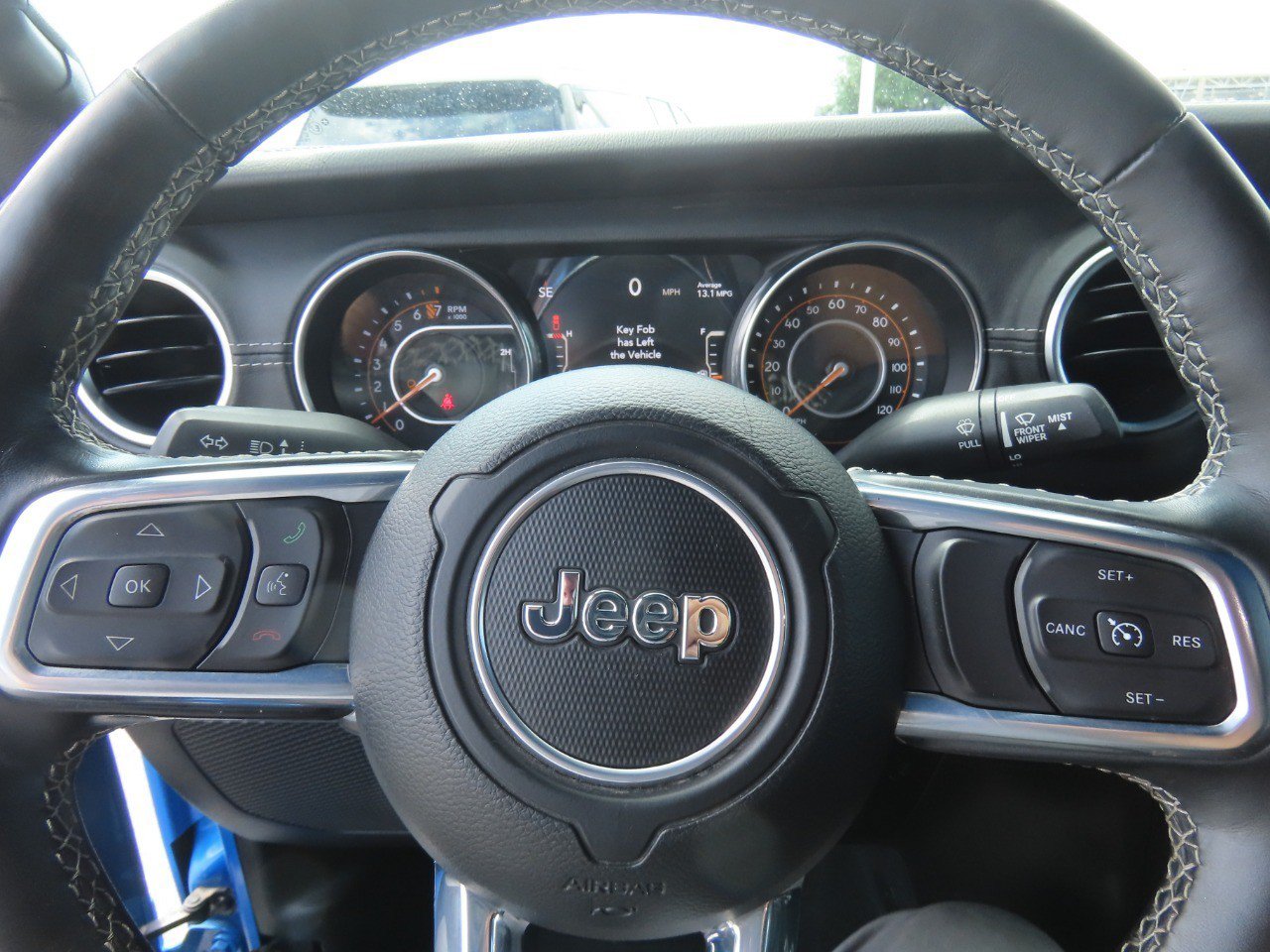 Used 2022 Jeep Gladiator Overland w/ Popular Equipment Package AWD/4WD image 25