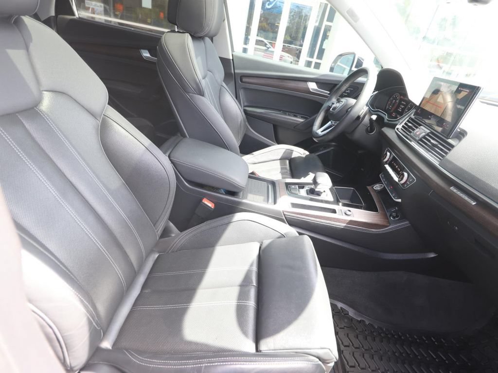 Used 2021 Audi Q5 2.0T Premium Plus w/ Premium Plus Package AWD/4WD image 15