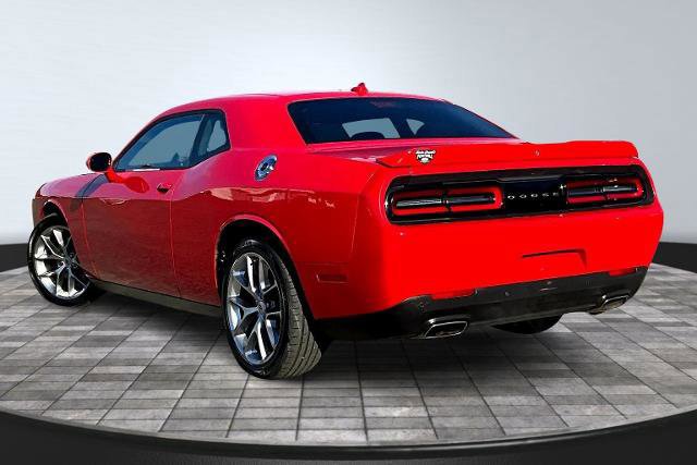 Used 2022 Dodge Challenger SXT w/ Plus Package image 4