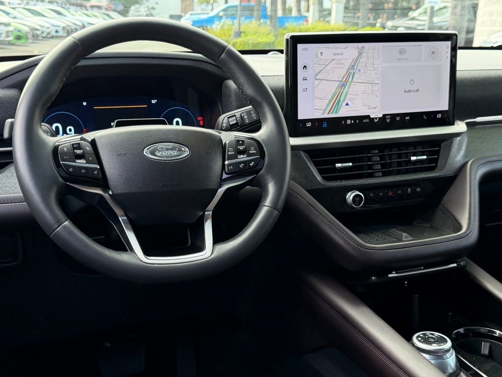 Certified 2025 Ford Explorer Platinum w/ LUX Leather Package image 31