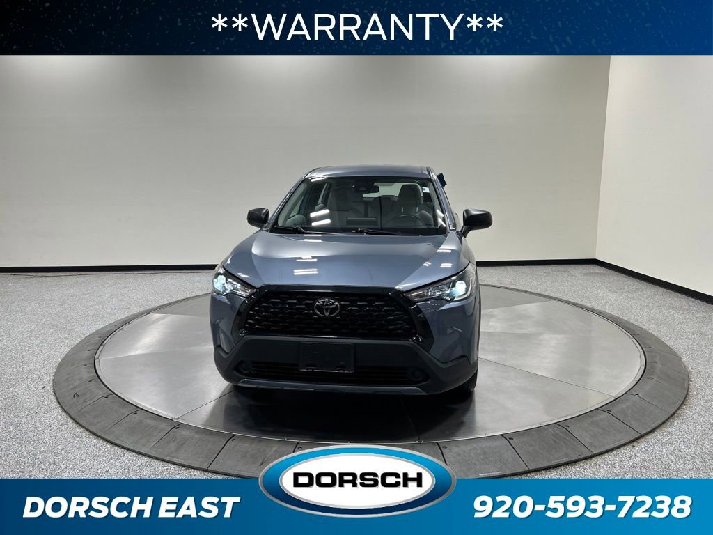 Used 2022 Toyota Corolla Cross L AWD/4WD image 3