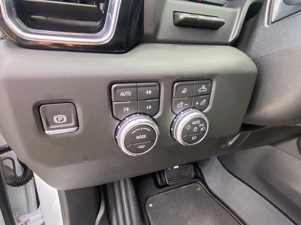 Used 2025 GMC Sierra 2500 Denali w/ Denali Reserve Package AWD/4WD image 12