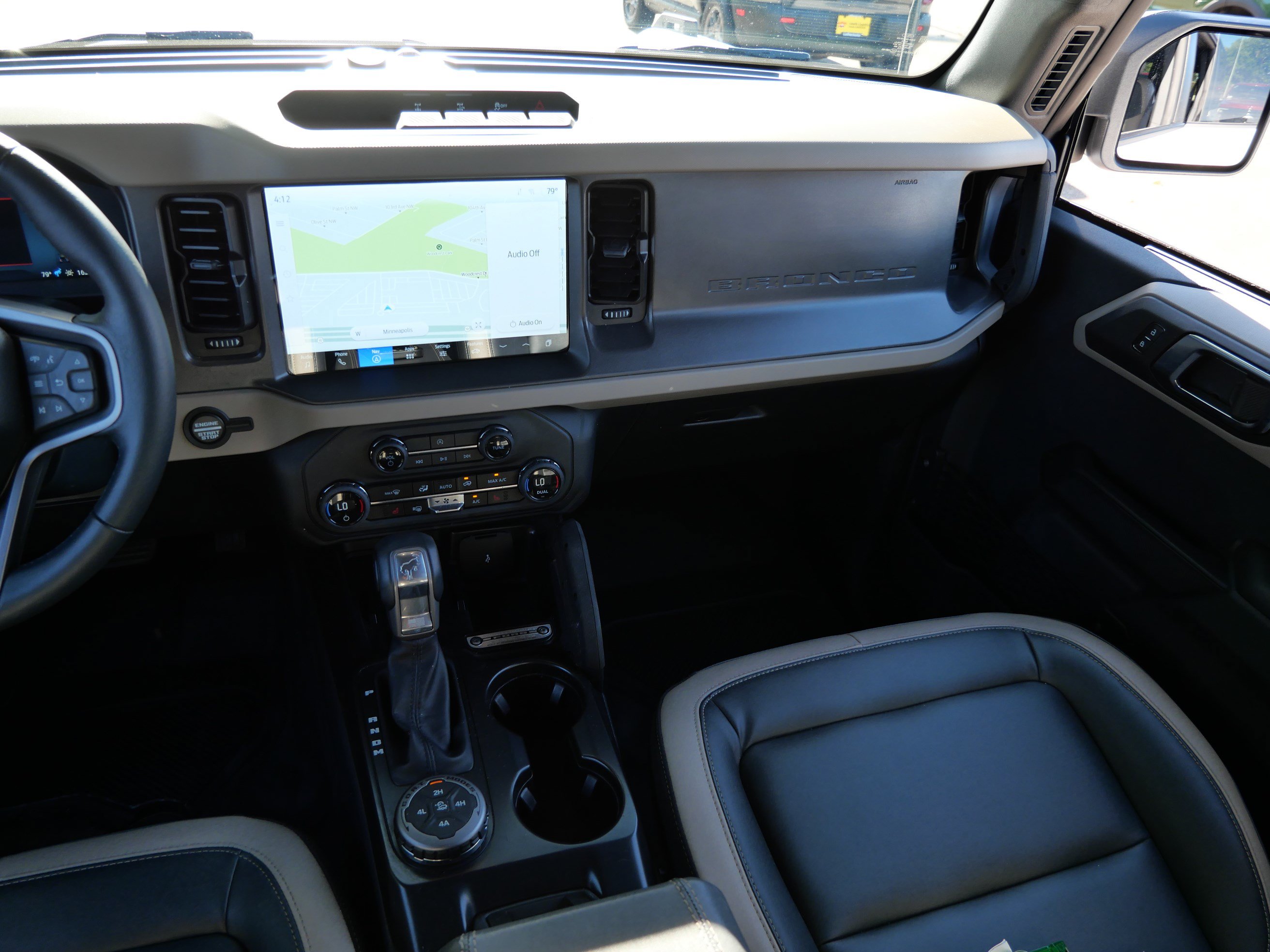 Certified 2025 Ford Bronco Big Bend w/ Black Diamond Package AWD/4WD image 11