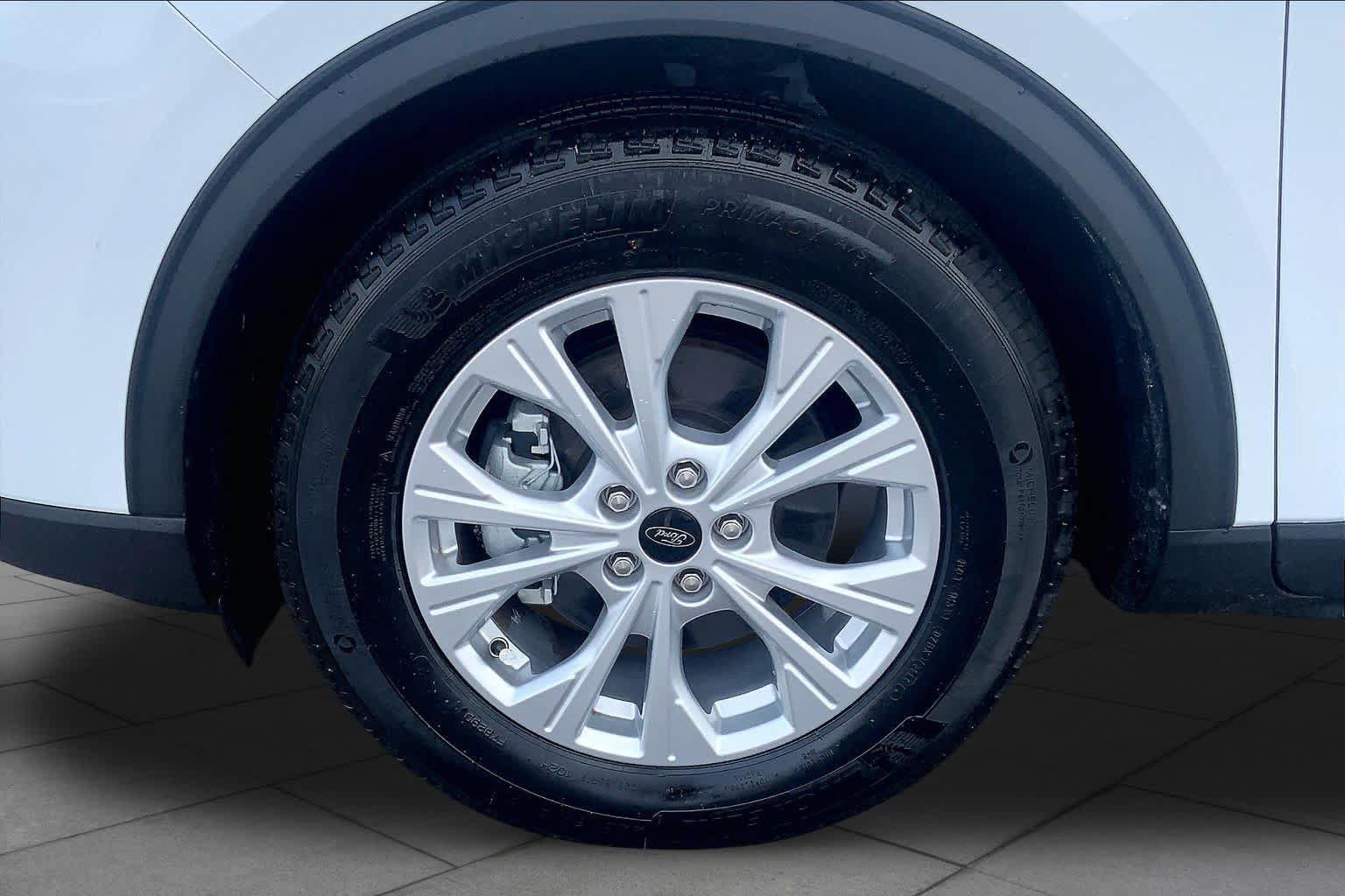Certified 2025 Ford Escape Active FWD image 11