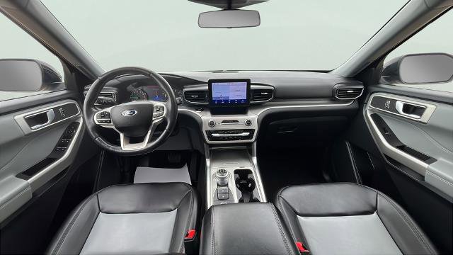 Certified 2023 Ford Explorer XLT w/ Equipment Group 202A image 9