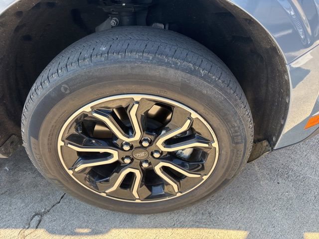 Certified 2024 Ford Maverick Lariat image 4