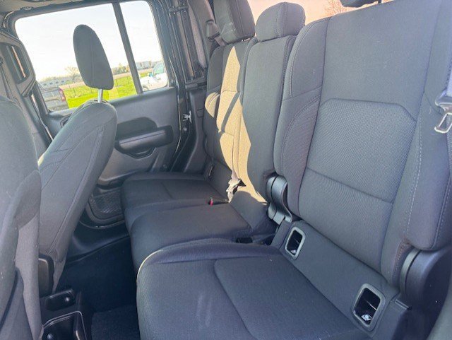 Used 2022 Jeep Gladiator Sport AWD/4WD image 27