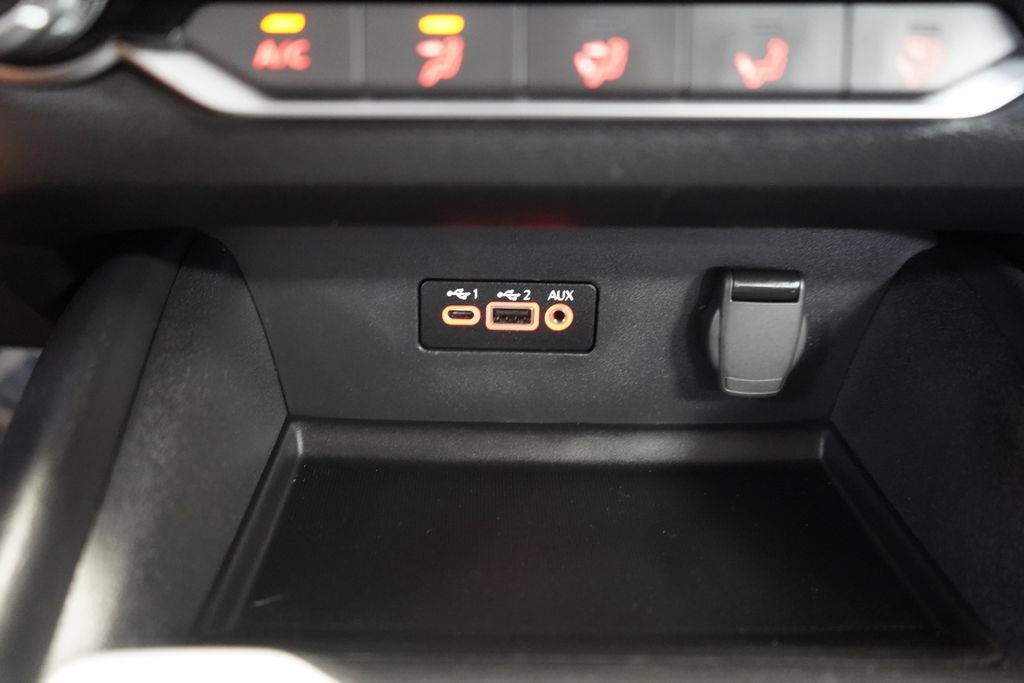 Used 2025 Nissan Altima 2.5 SV FWD image 33