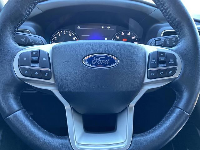 Certified 2022 Ford Explorer XLT w/ Equipment Group 202A image 17